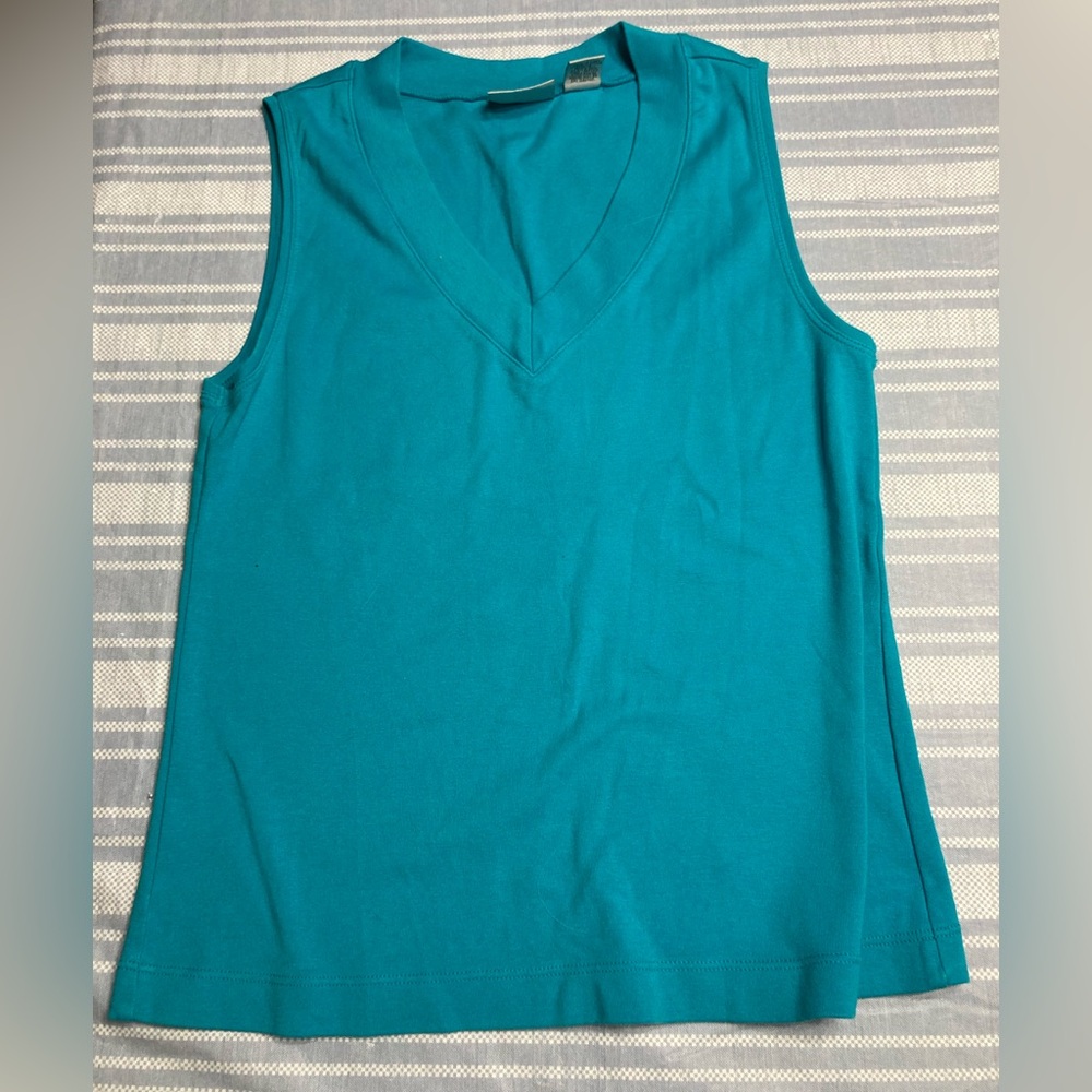 💛TODAY***$10***Chico’s blue v-neck tank top.